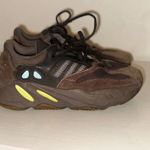 Yeezy Kids Sneakers in Brown and Yellow
